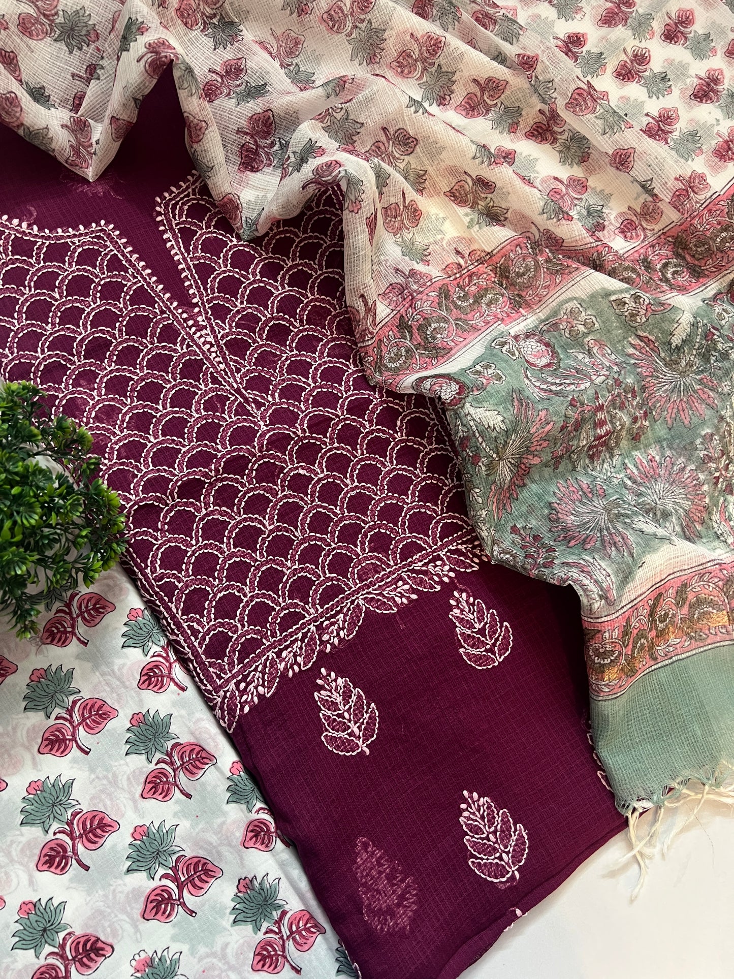 CHIKANKARI SUIT (PH8693)