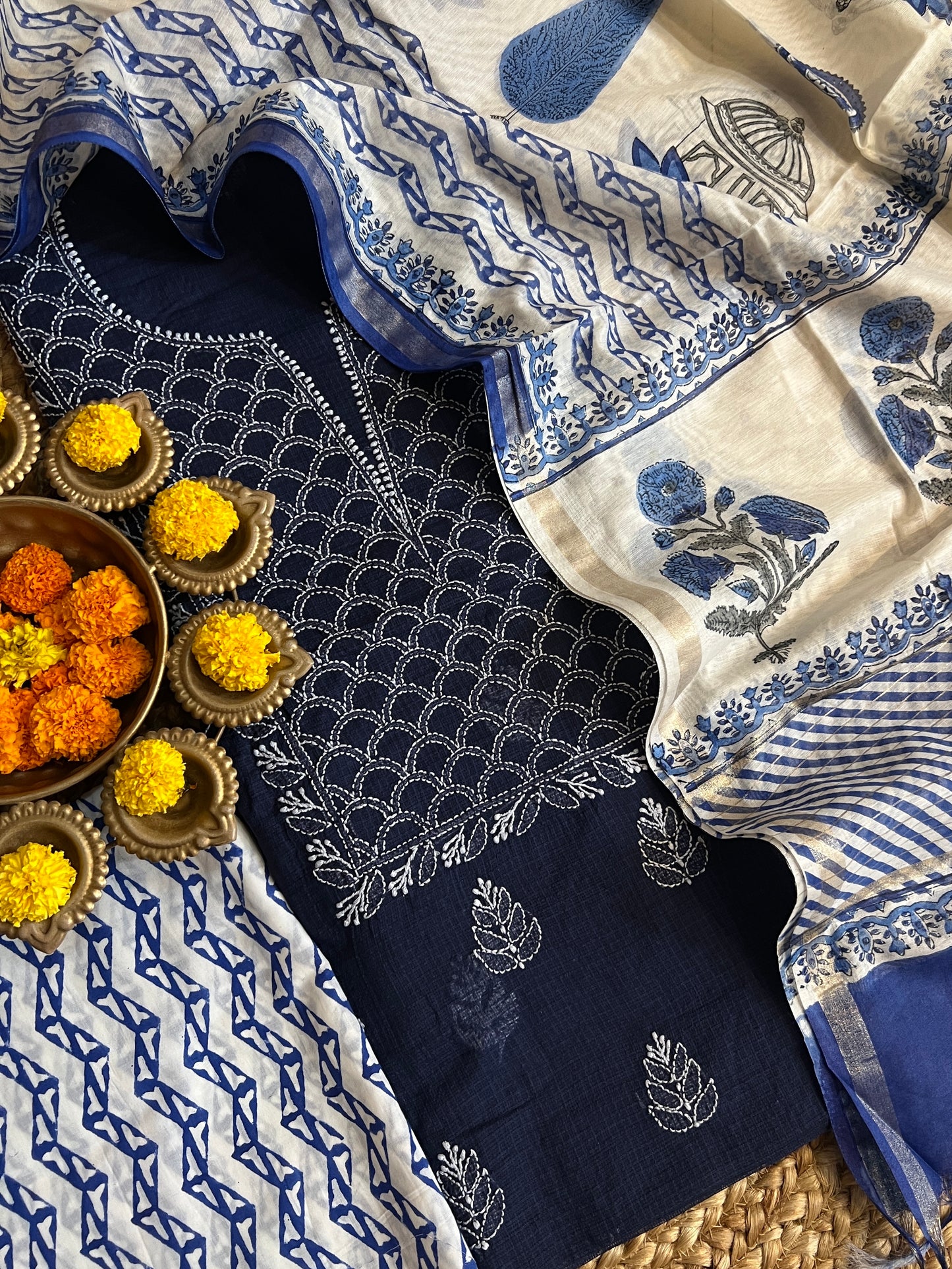 CHIKANKARI SUIT (PH8701)