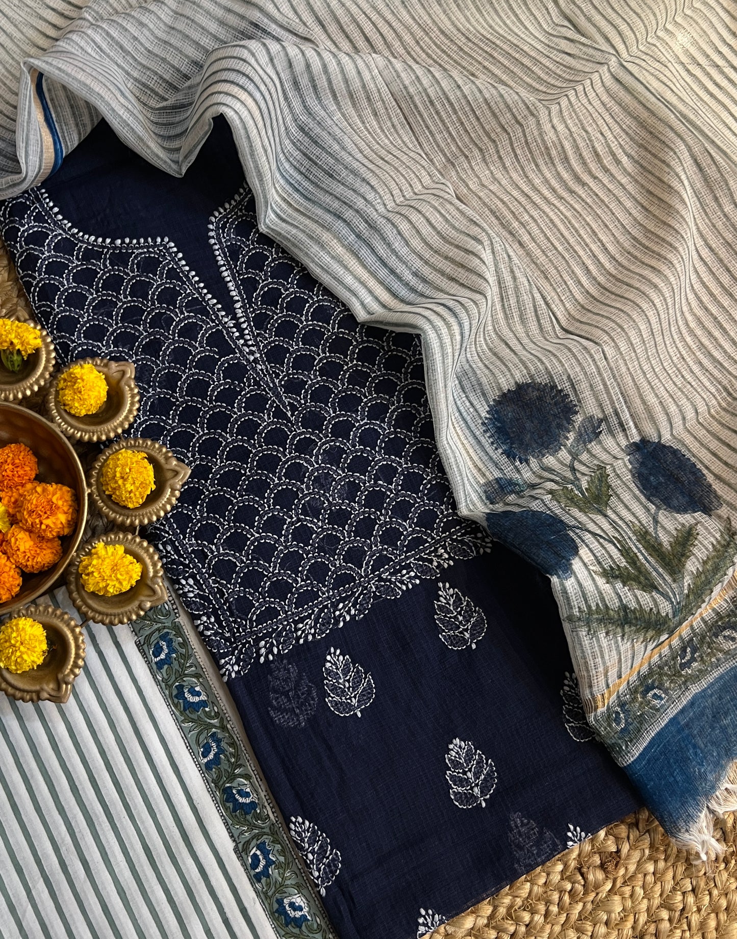 CHIKANKARI SUIT (PH8707)