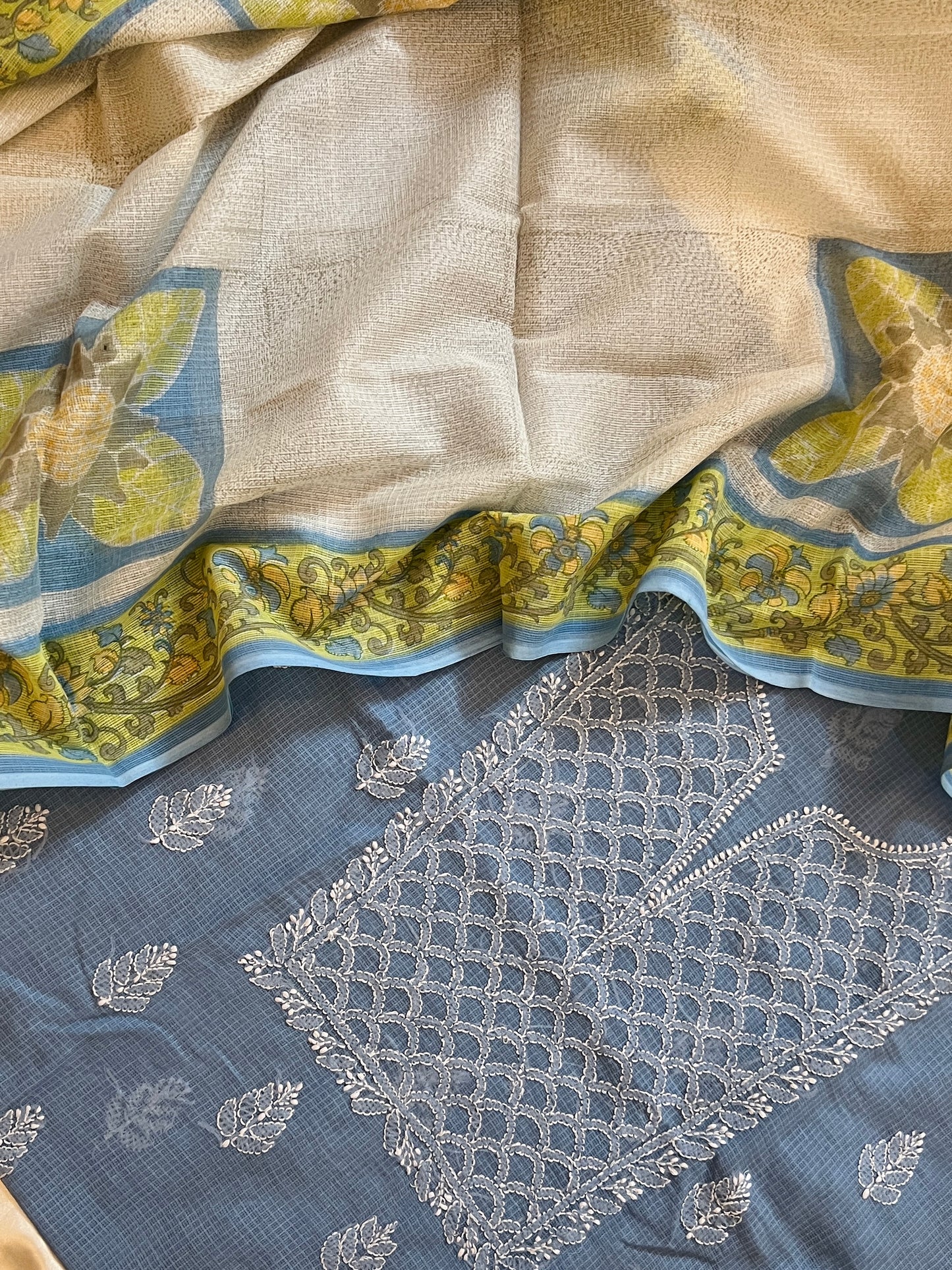 CHIKANKARI SUITS (PH8712)