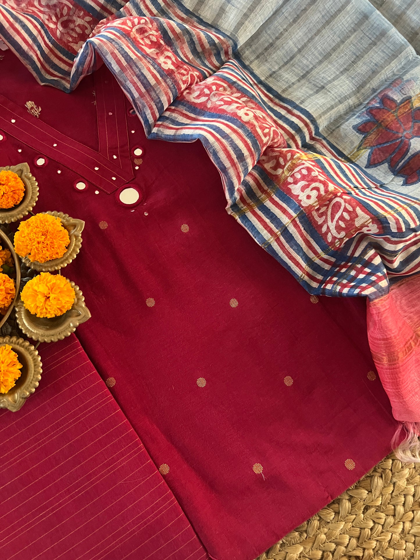 HANDLOOM SUIT (PH8714)