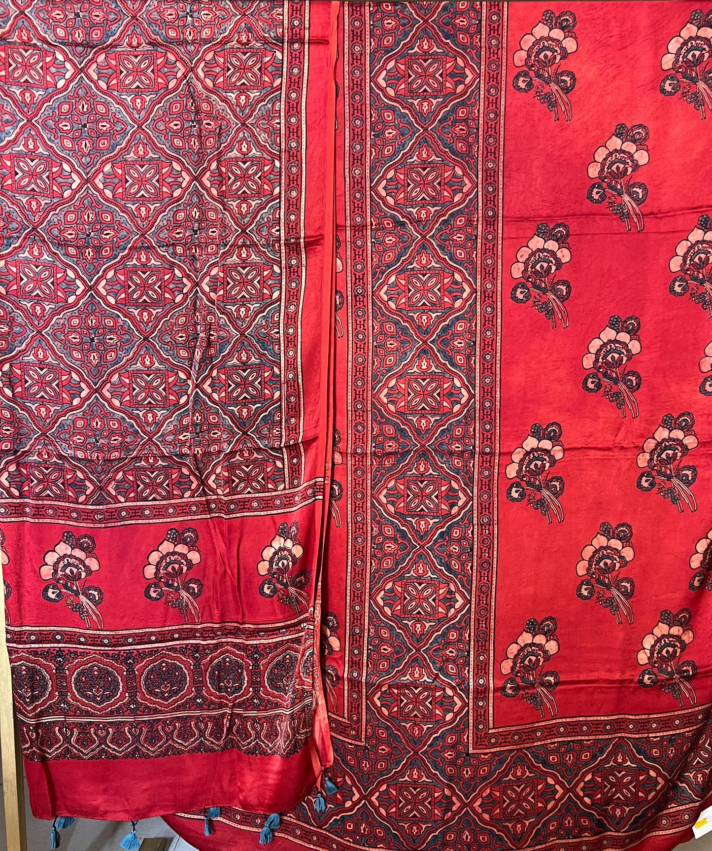 AJRAKH MODAL SILK SUIT (PH8737)