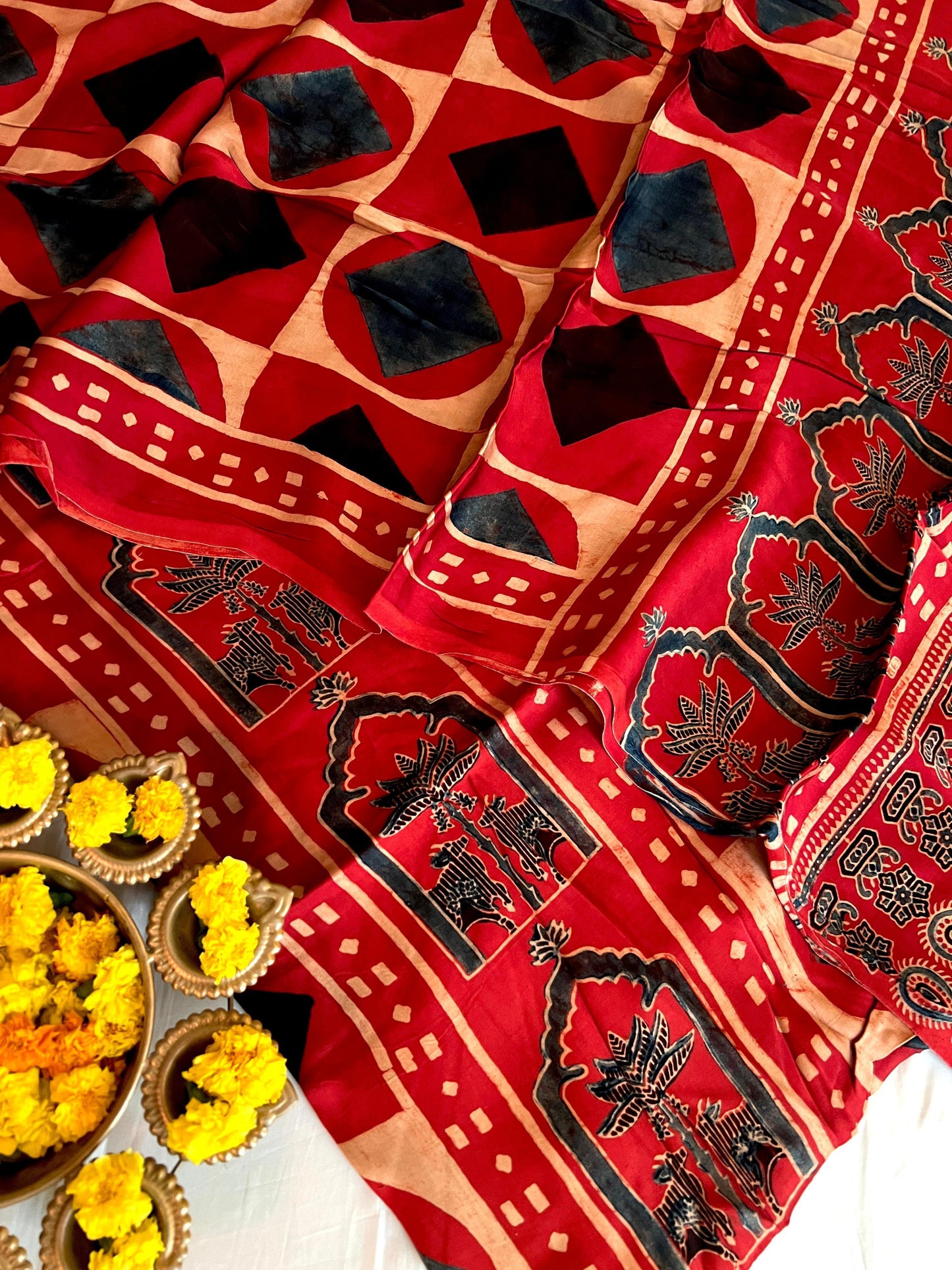 AJRAKH MODAL SILK SUIT (PH8739)