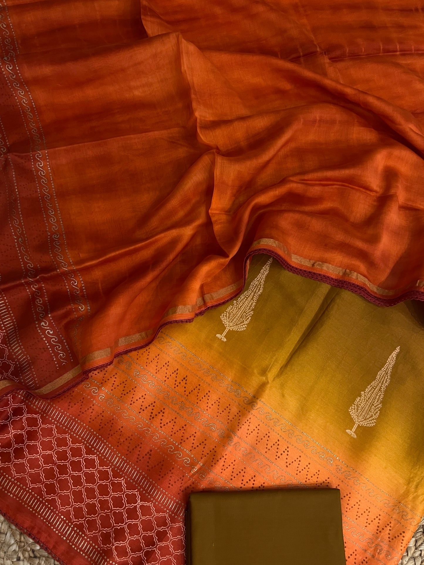 MAHESHWARI SILK SUITS (PH8915)