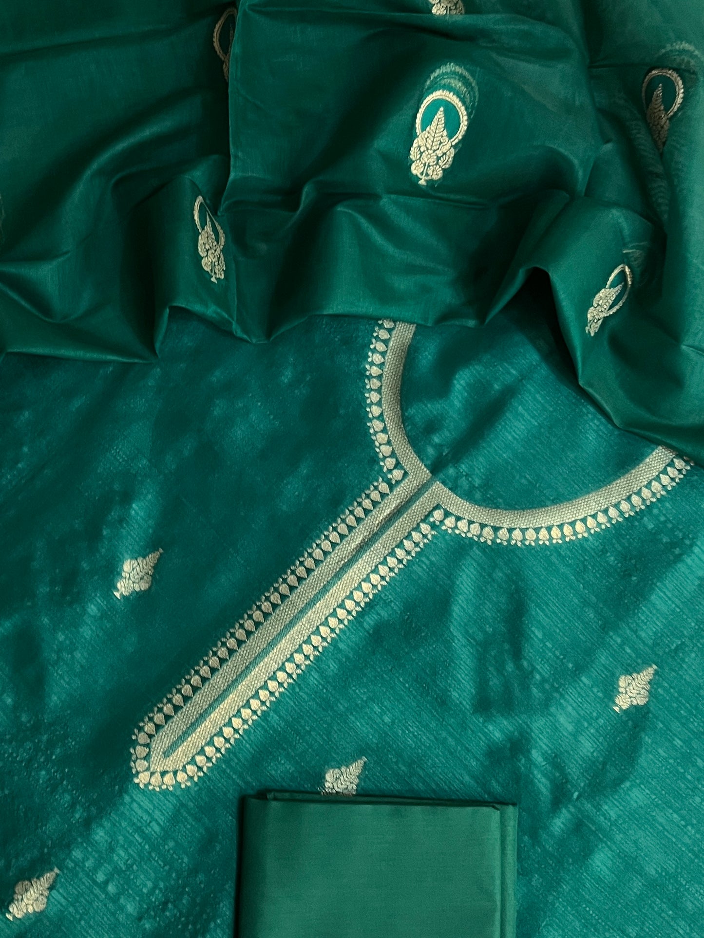 SEMI TUSSER  SUITS (PH9051)