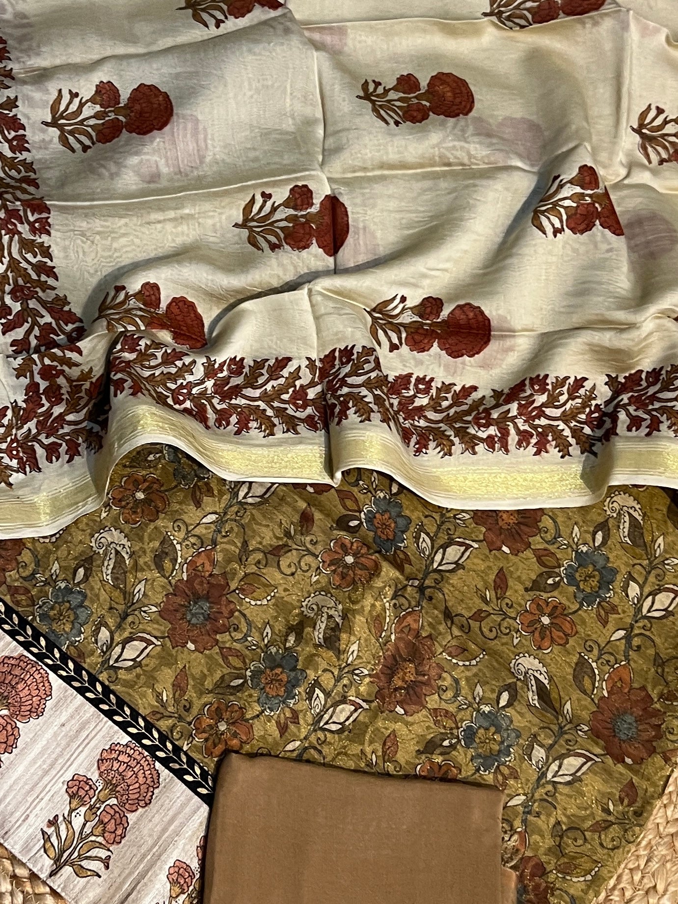 TISSUE CHANDERI SUITS (PH9072)