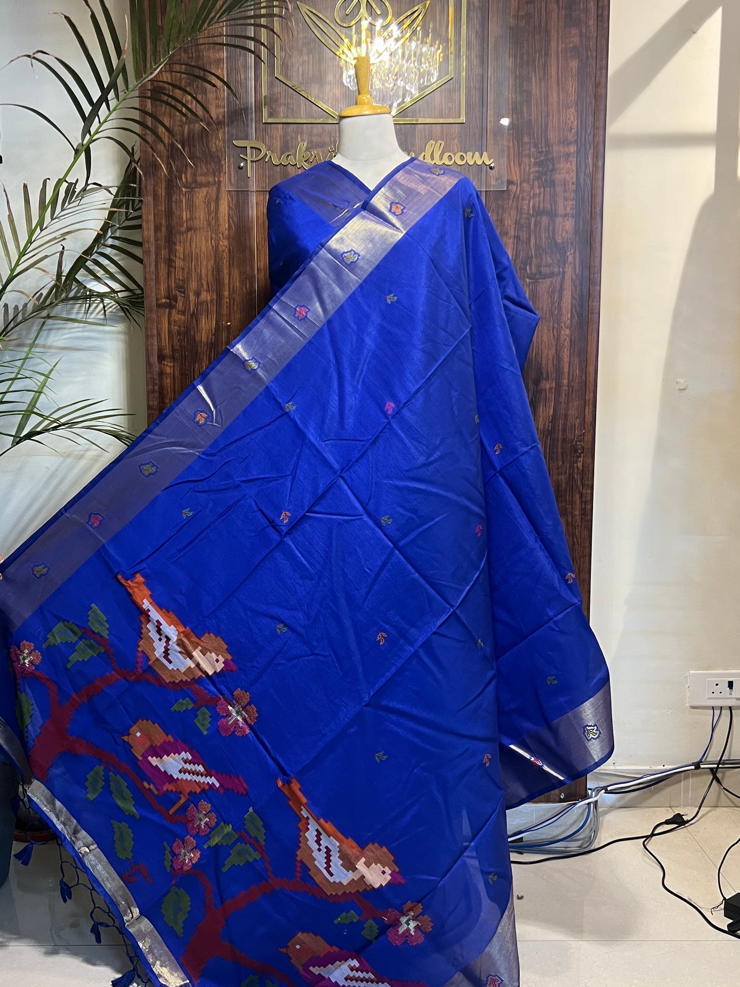 MUNGA SILK JAMDANI SAREE (PH9095)