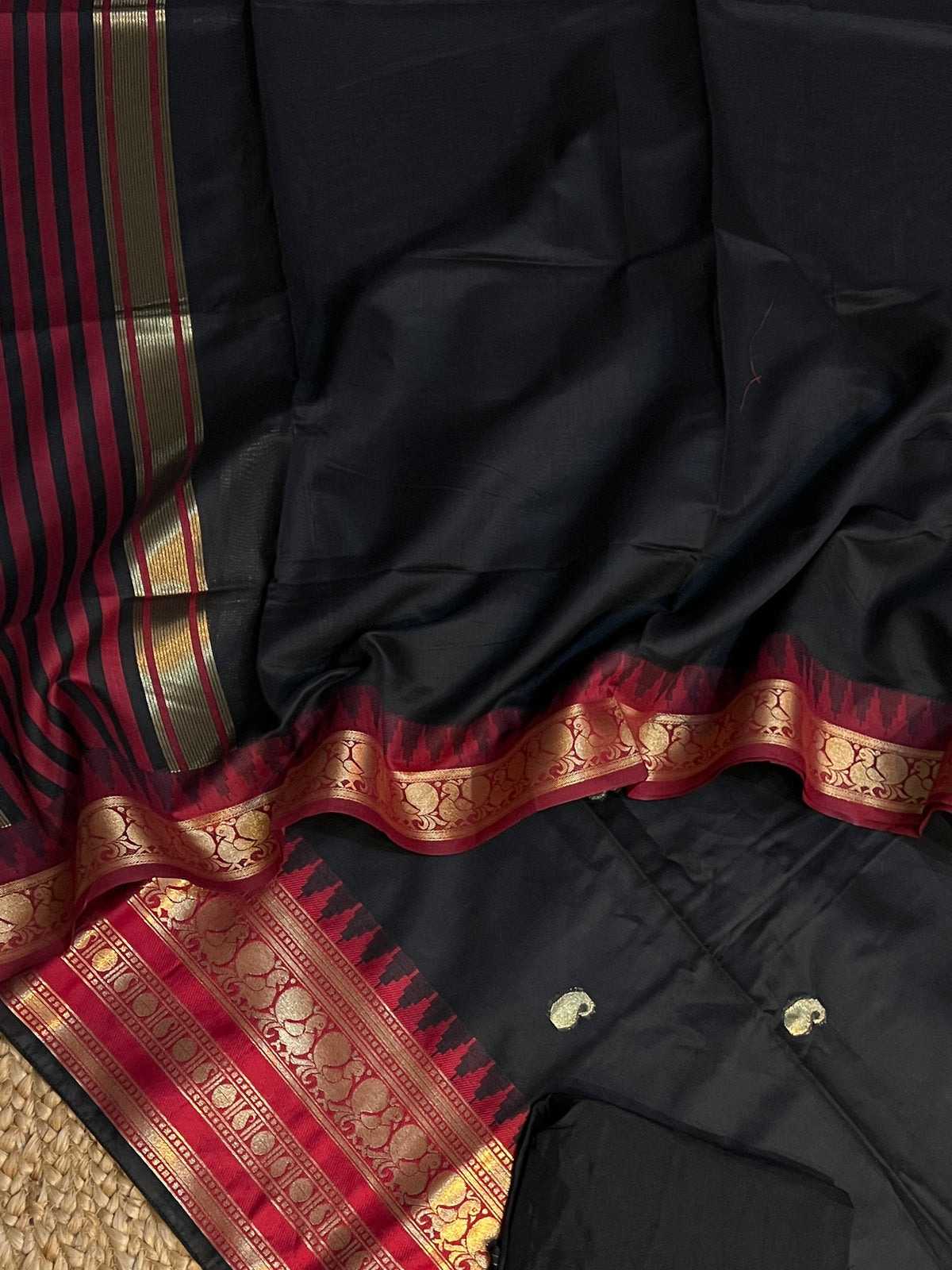 MUNGA COTTON JAMDANI SUITS (PH9117)