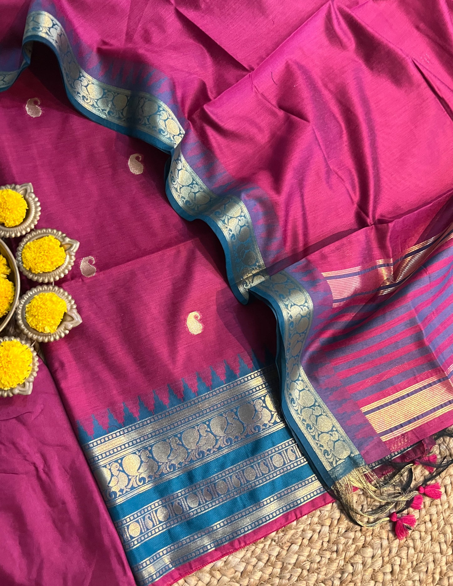 MUNGA COTTON JAMDANI SUITS (PH9118)