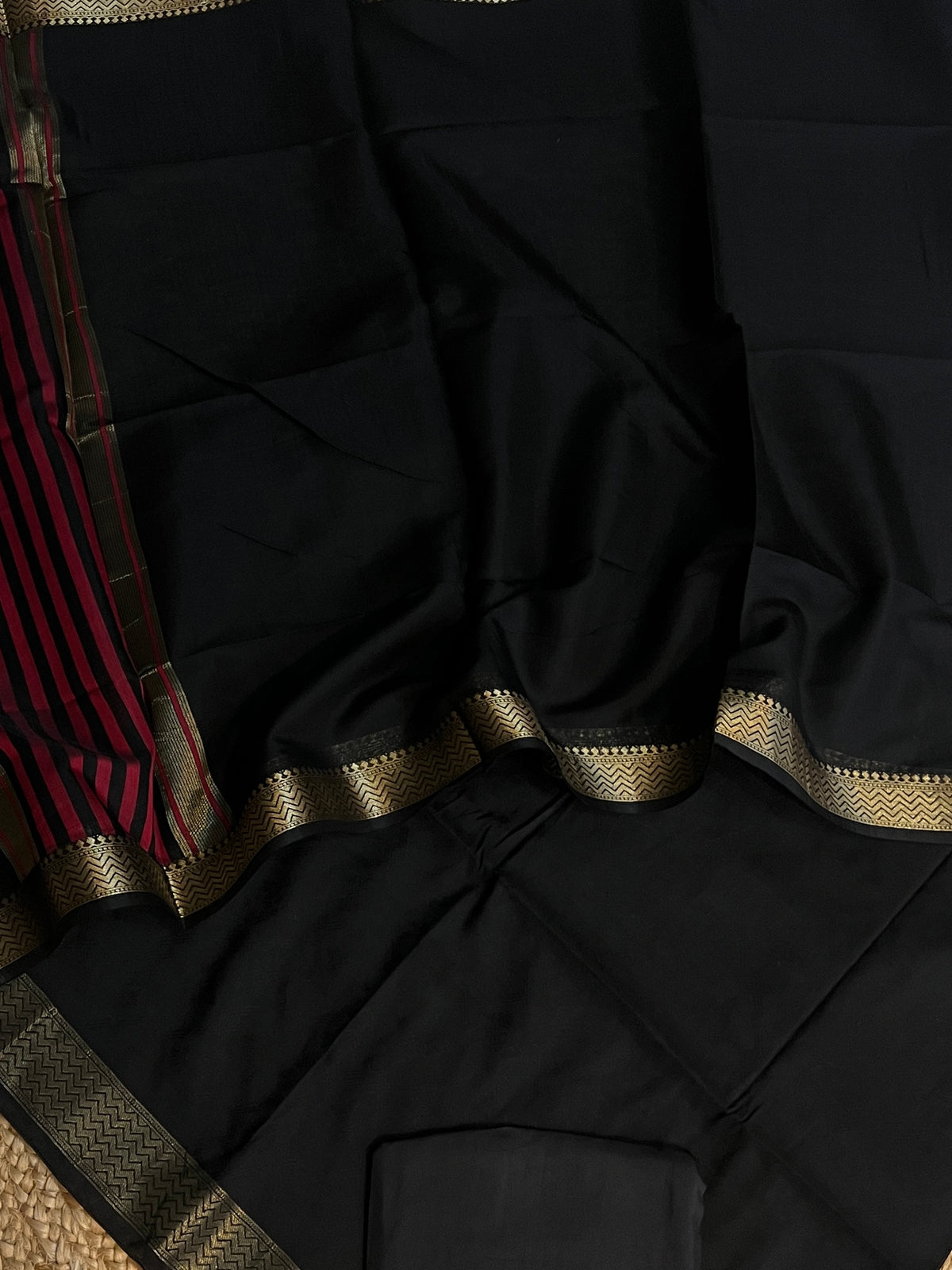 MUNGA COTTON JAMDANI SUITS (PH9122)