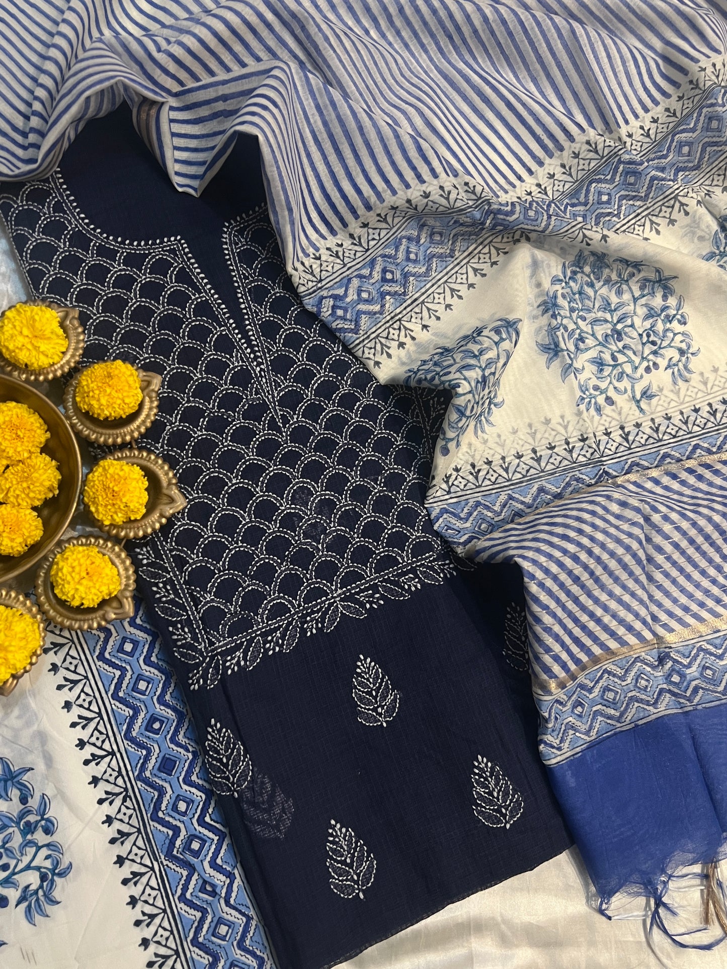 CHIKANKARI SUIT (PH9184)