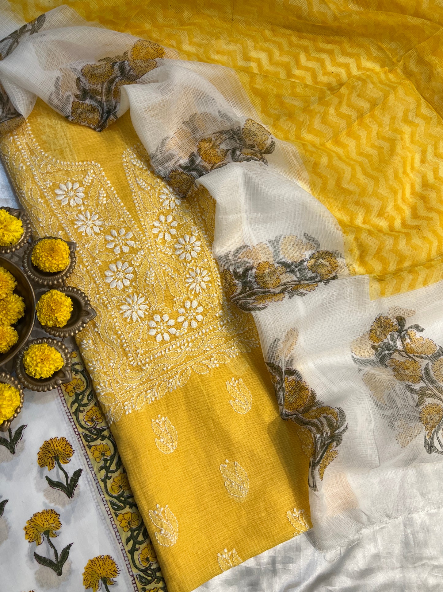 CHIKANKARI SUIT (PH9186)