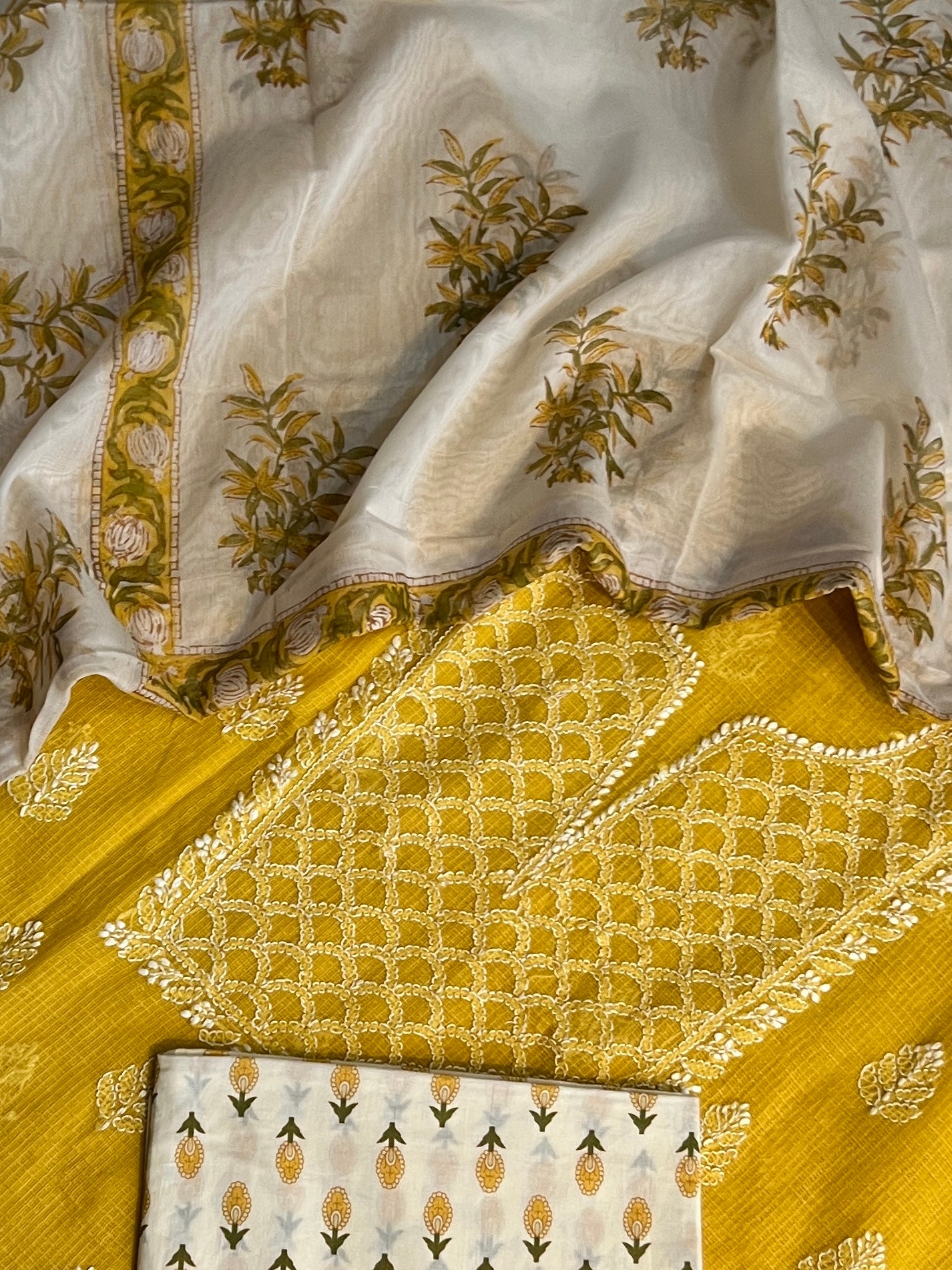 CHIKANKARI SUIT (PH9194)