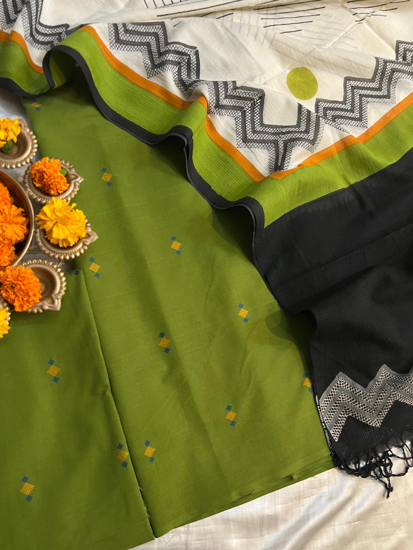 HANDLOOM SUIT (PH9249)