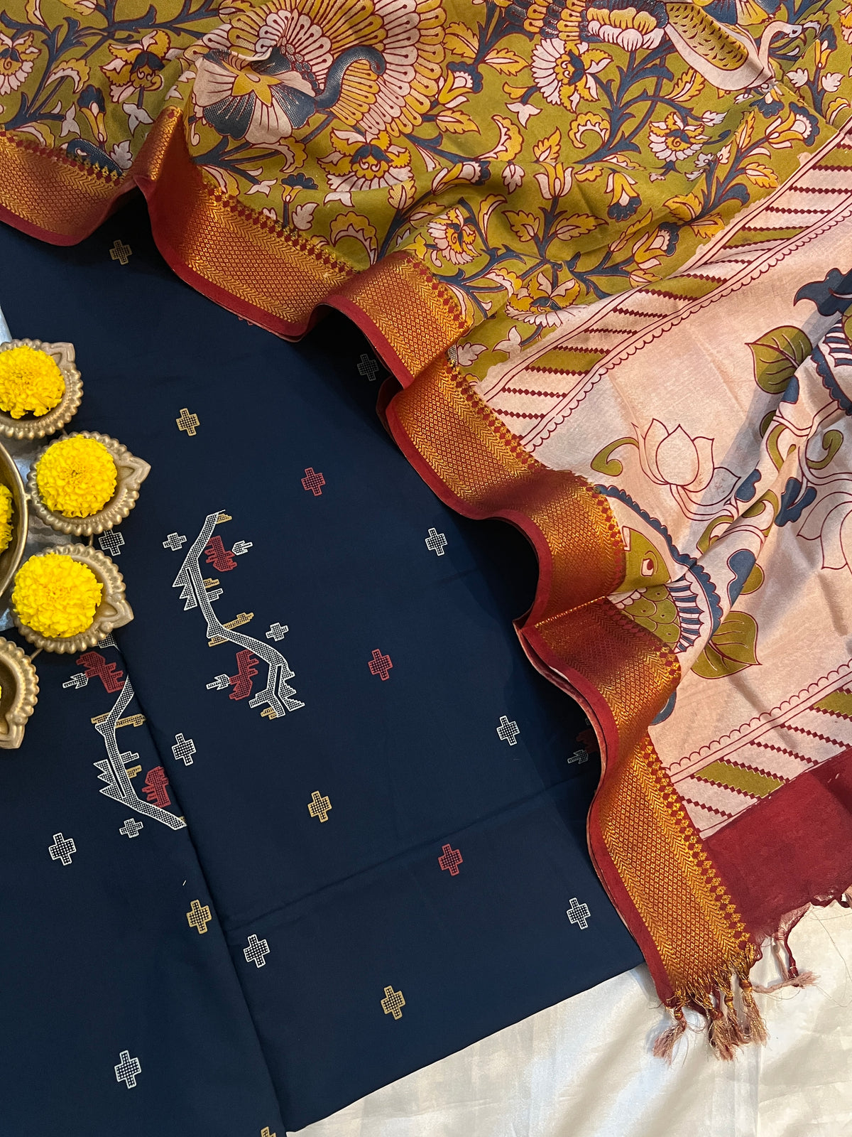 HANDLOOM SUIT (PH9447)