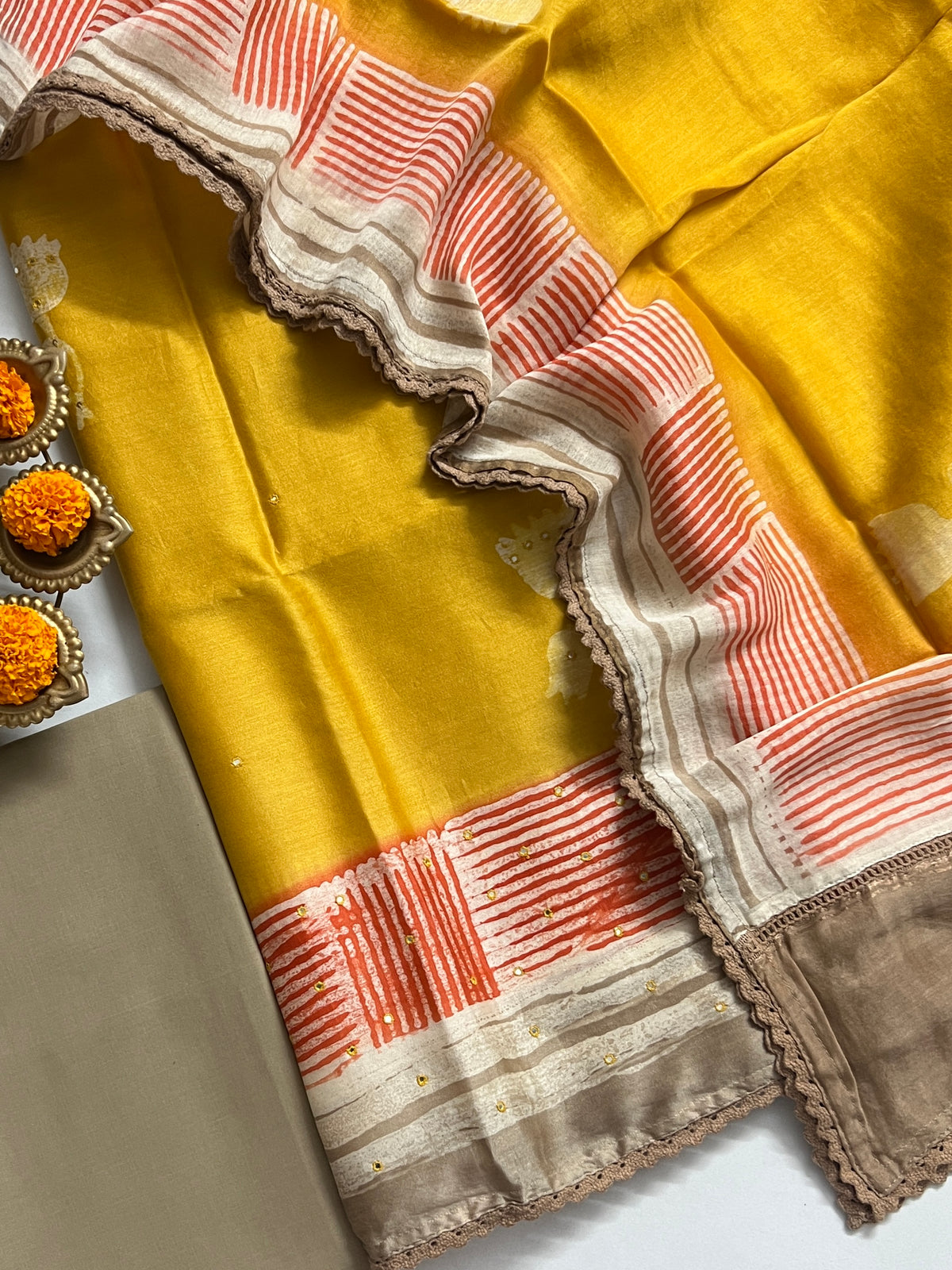 70 GRAM CHANDERI SILK SUIT (PH9490)