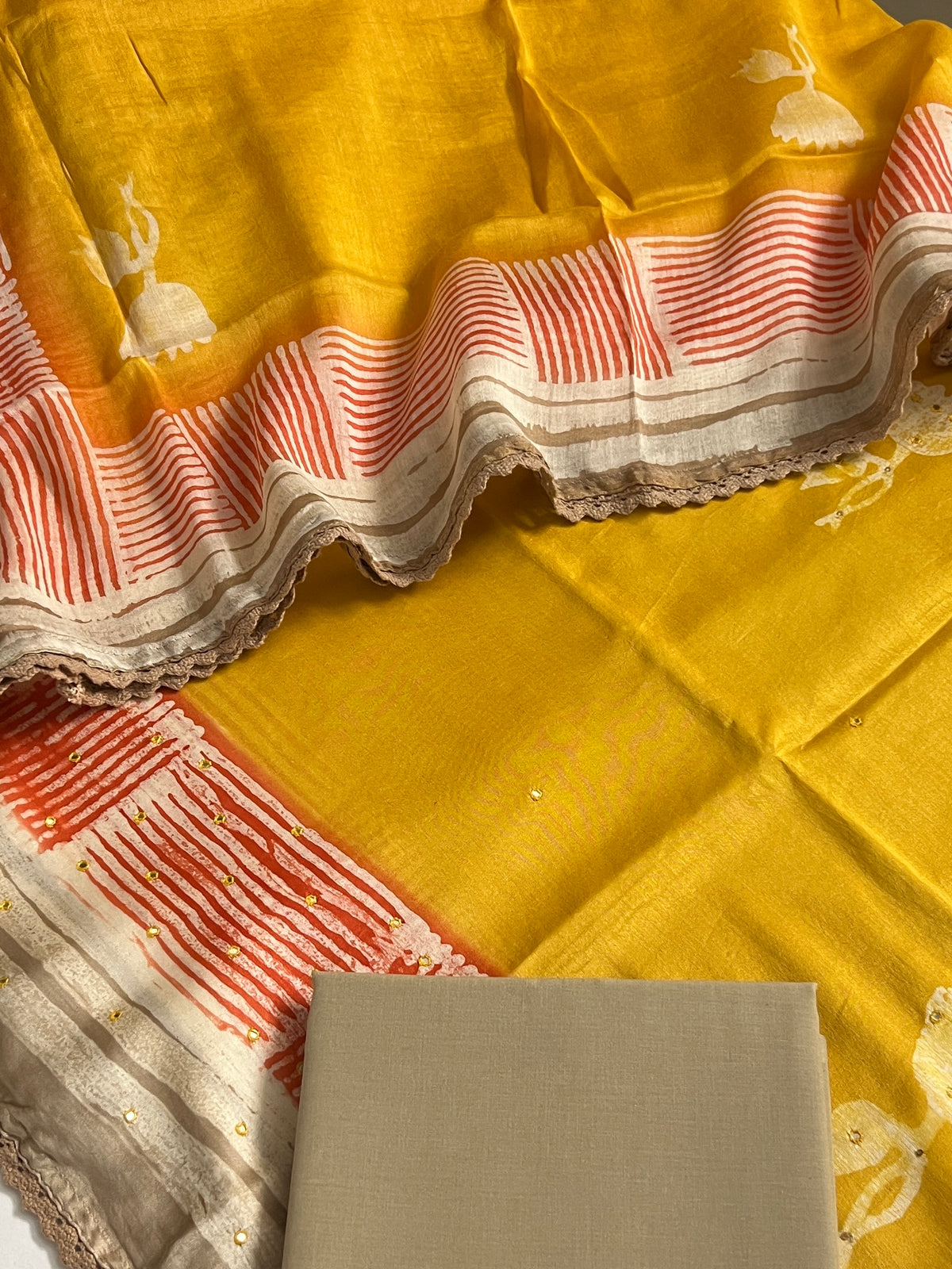 70 GRAM CHANDERI SILK SUIT (PH9490)
