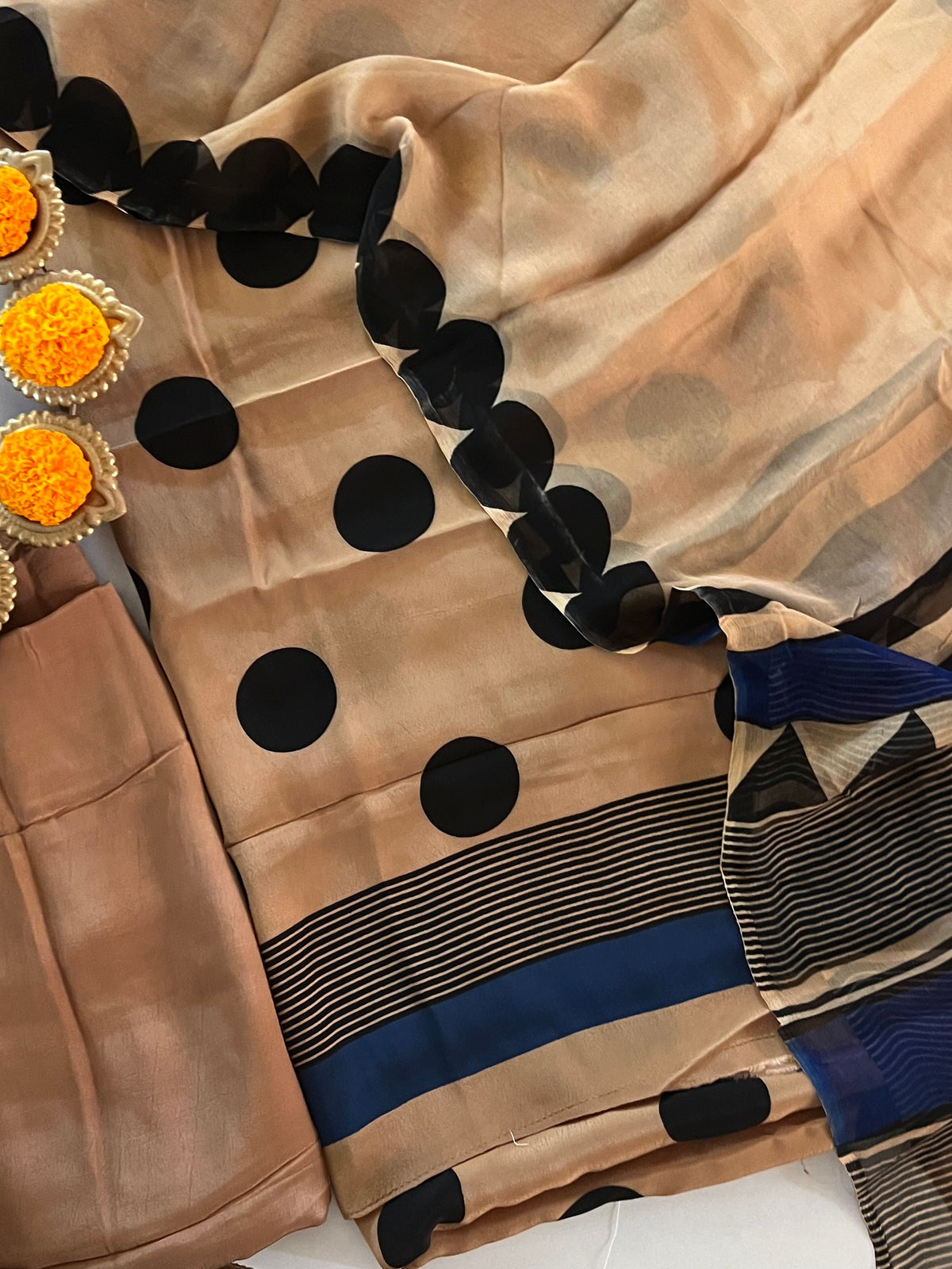 CREPE SUIT (PH9504)