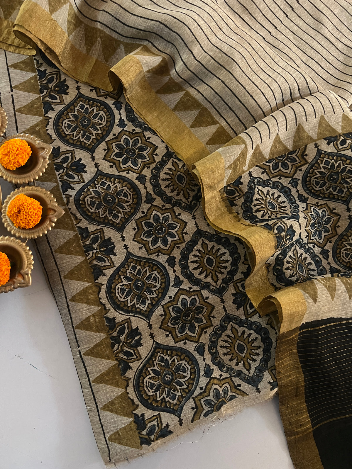 AJRAKH LINEN SILK SUIT (PH9586)