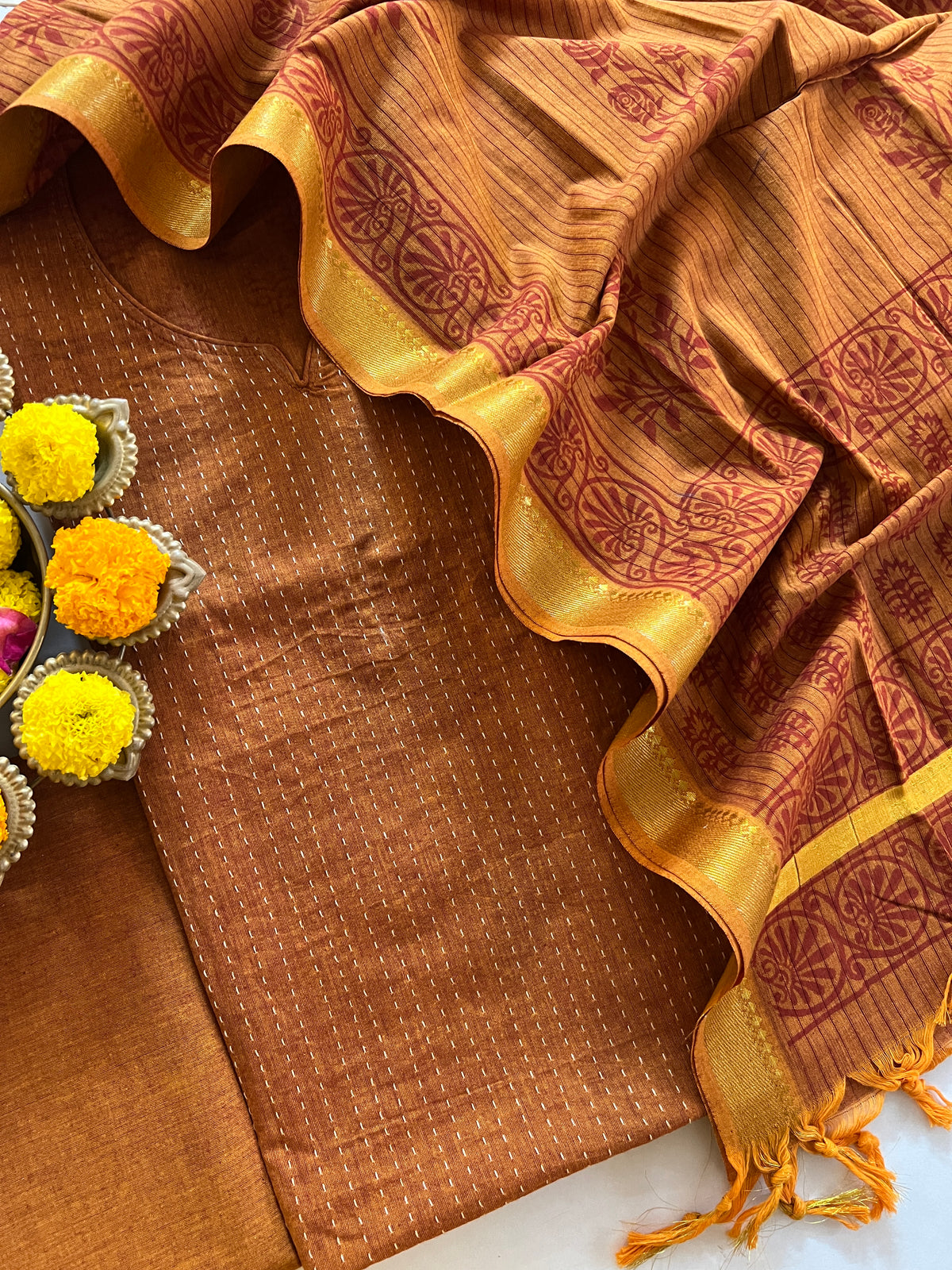 HANDLOOM SUIT (PH9619)