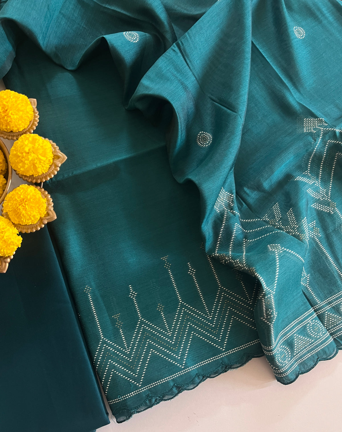 MUNGA SILK SUIT (PH9652)