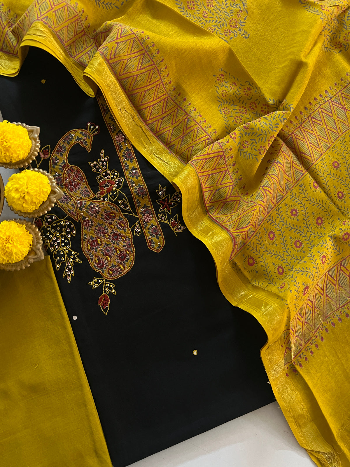 HANDLOOM COTTON SUIT (PH9667)