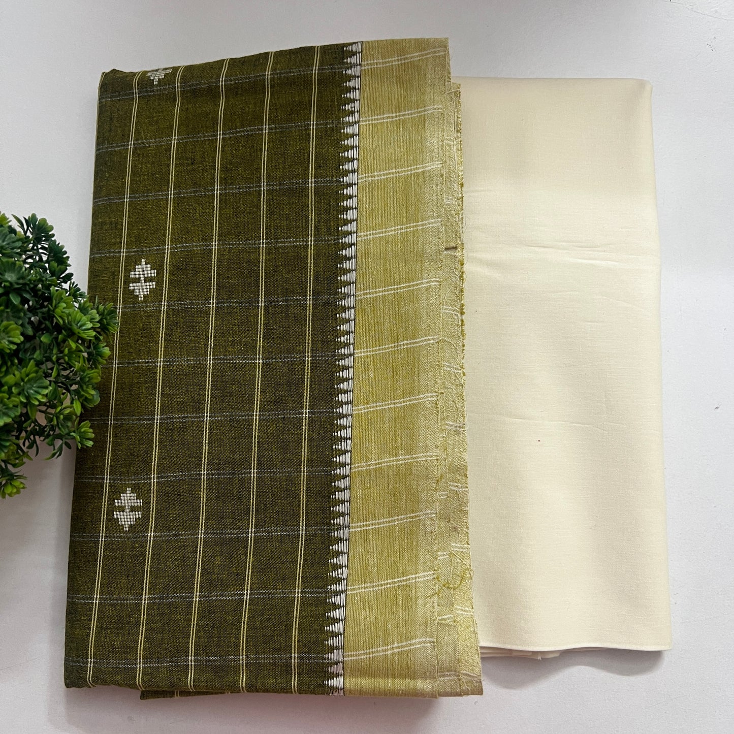 HANDLOOM COMBO (PH8173)