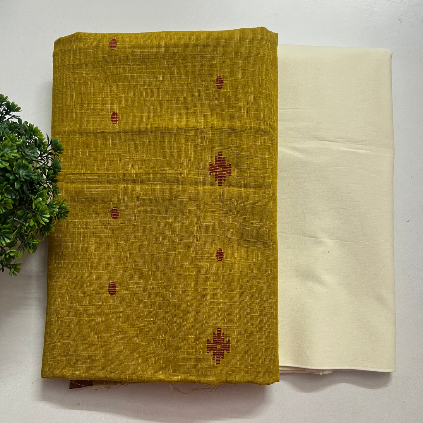 HANDLOOM COMBO (PH8167)