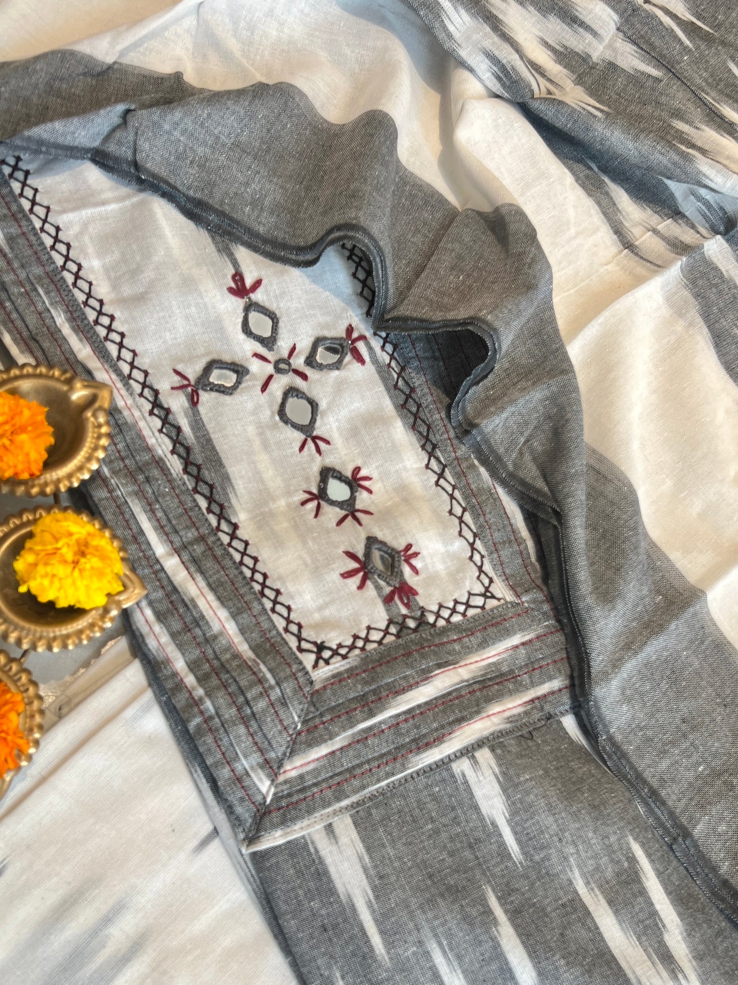 IKKAT HANDLOOM